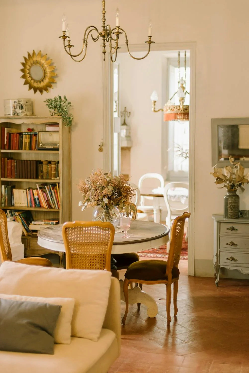 Vintage Furniture: Timeless Elegance for Your Home